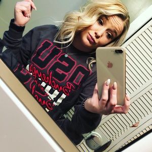 Meet your Posher, Desiree